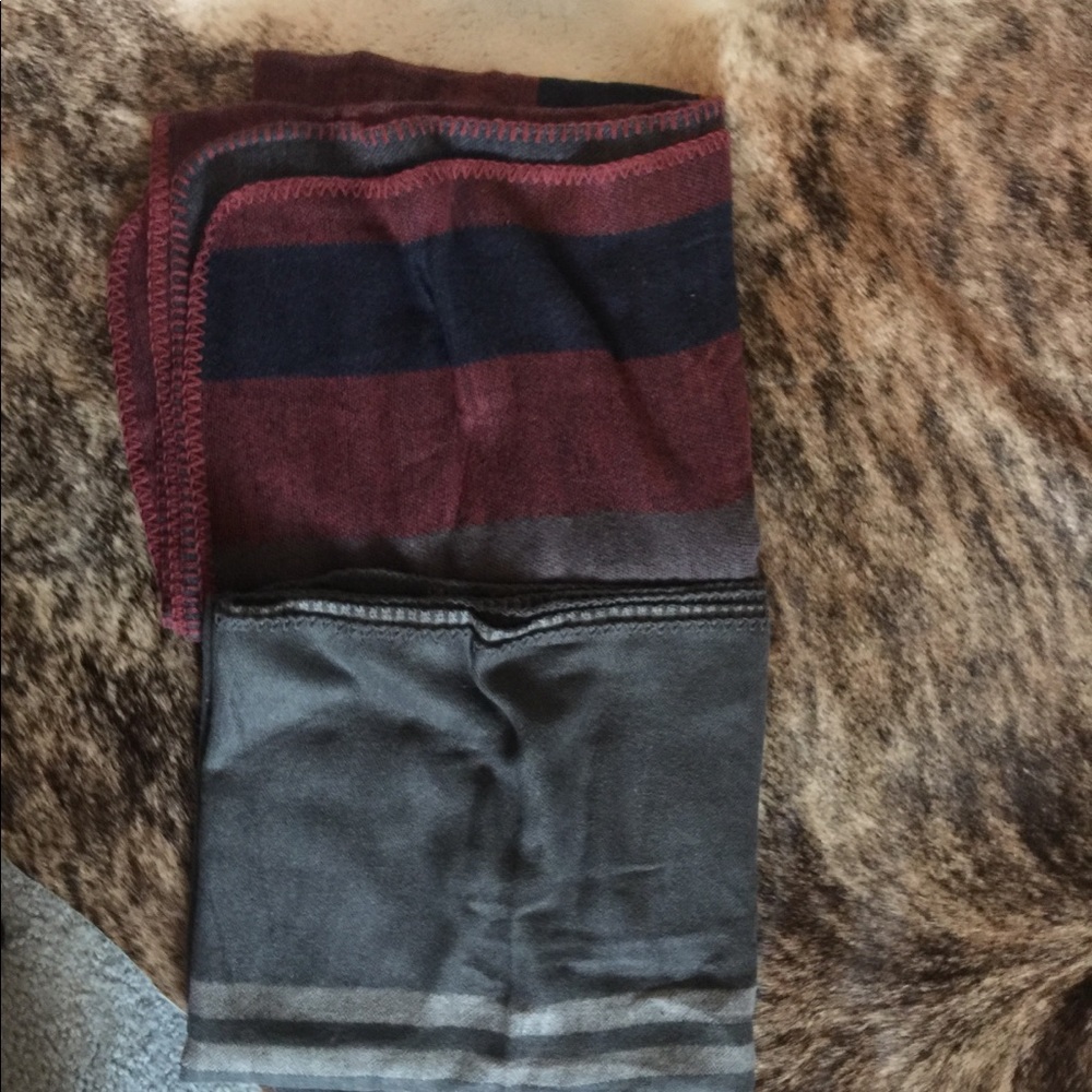 BB Dakota Shawl/Poncho FFF Exclusive